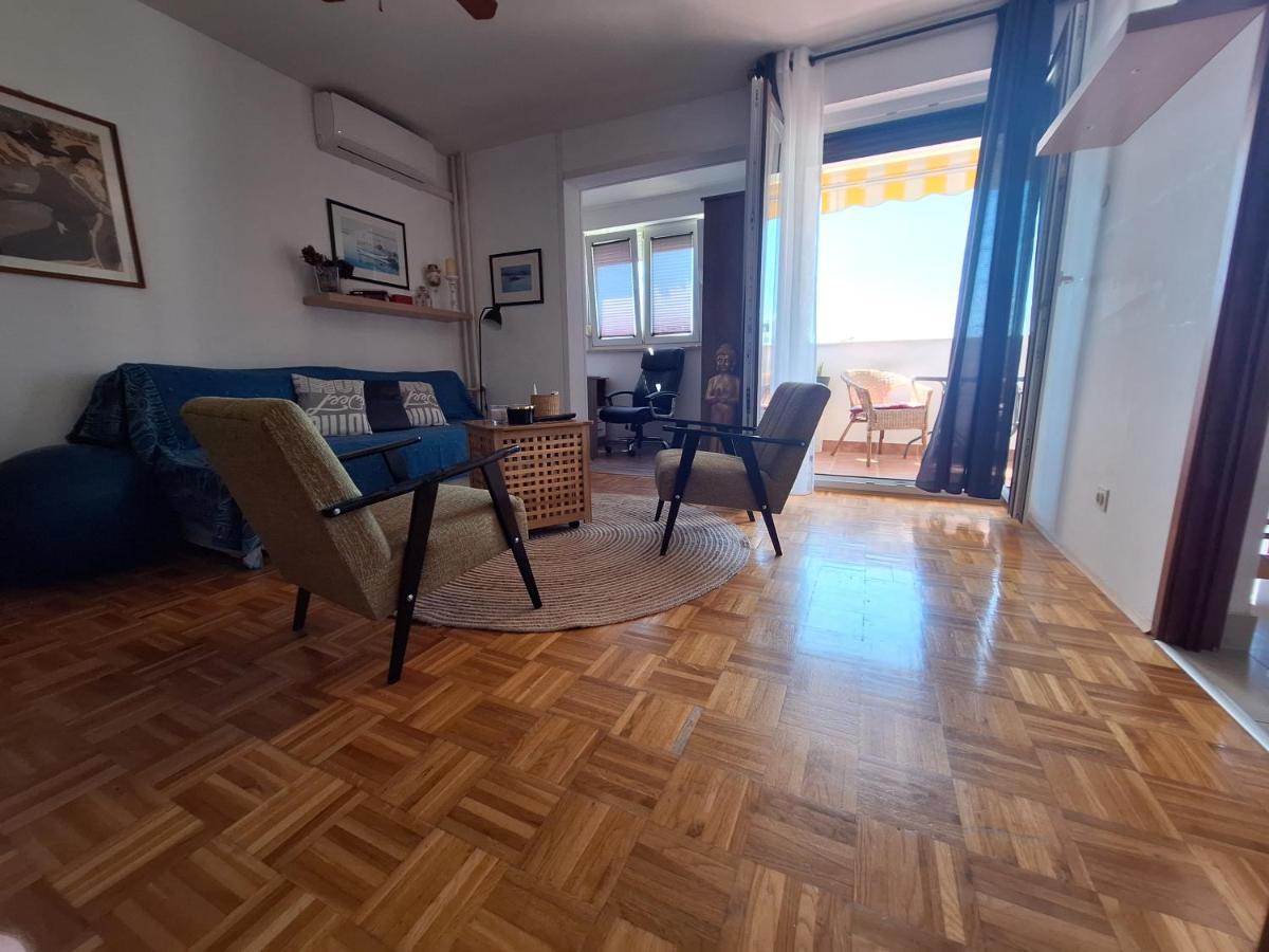G&E Apartment พูลา ภายนอก รูปภาพ